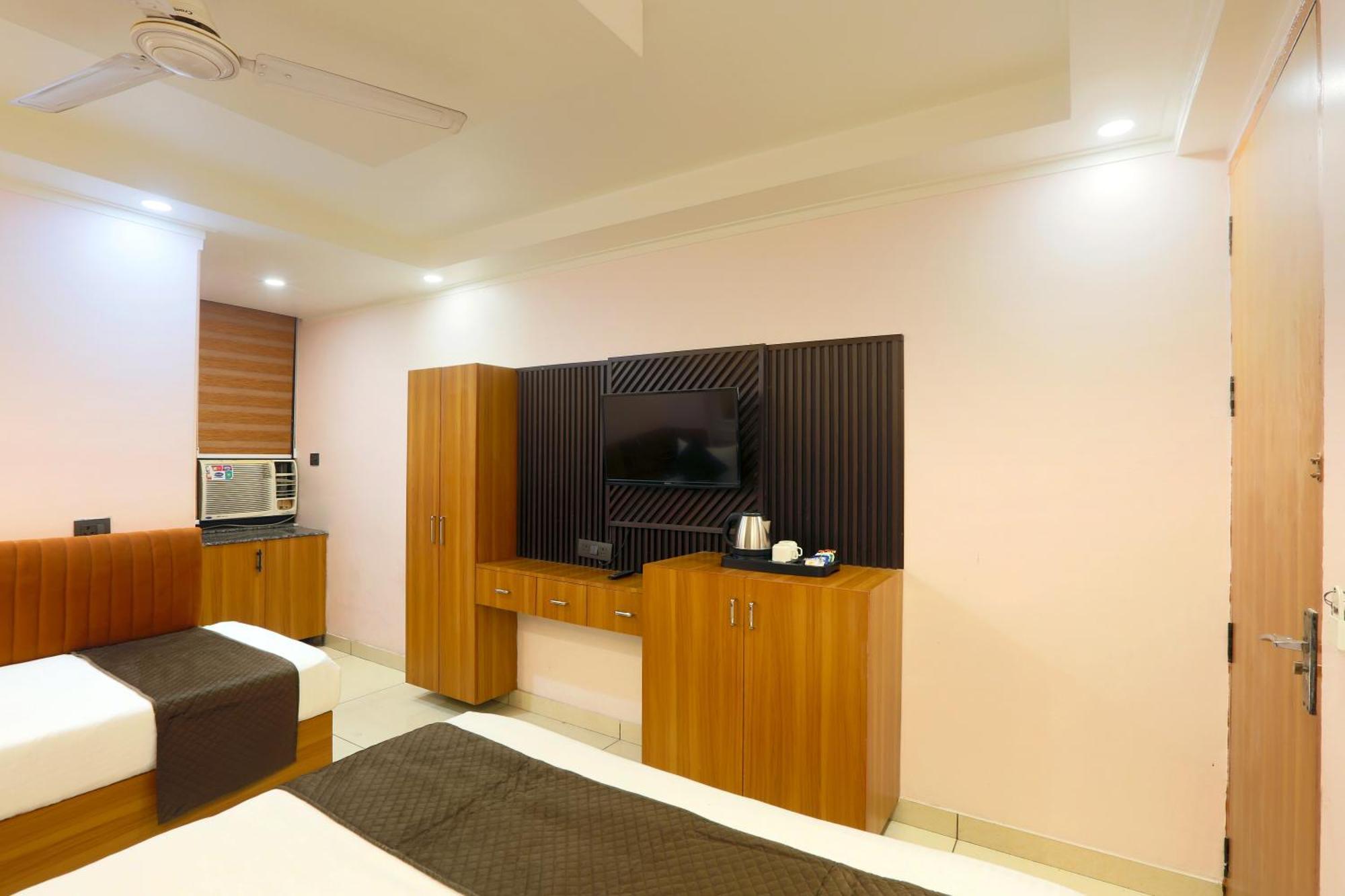 Hotel Aerostay Residency Igi Airport Delhi New Delhi Eksteriør billede